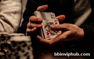 BBIN真人深度剖析：牛牛与牌九的制胜组合策略